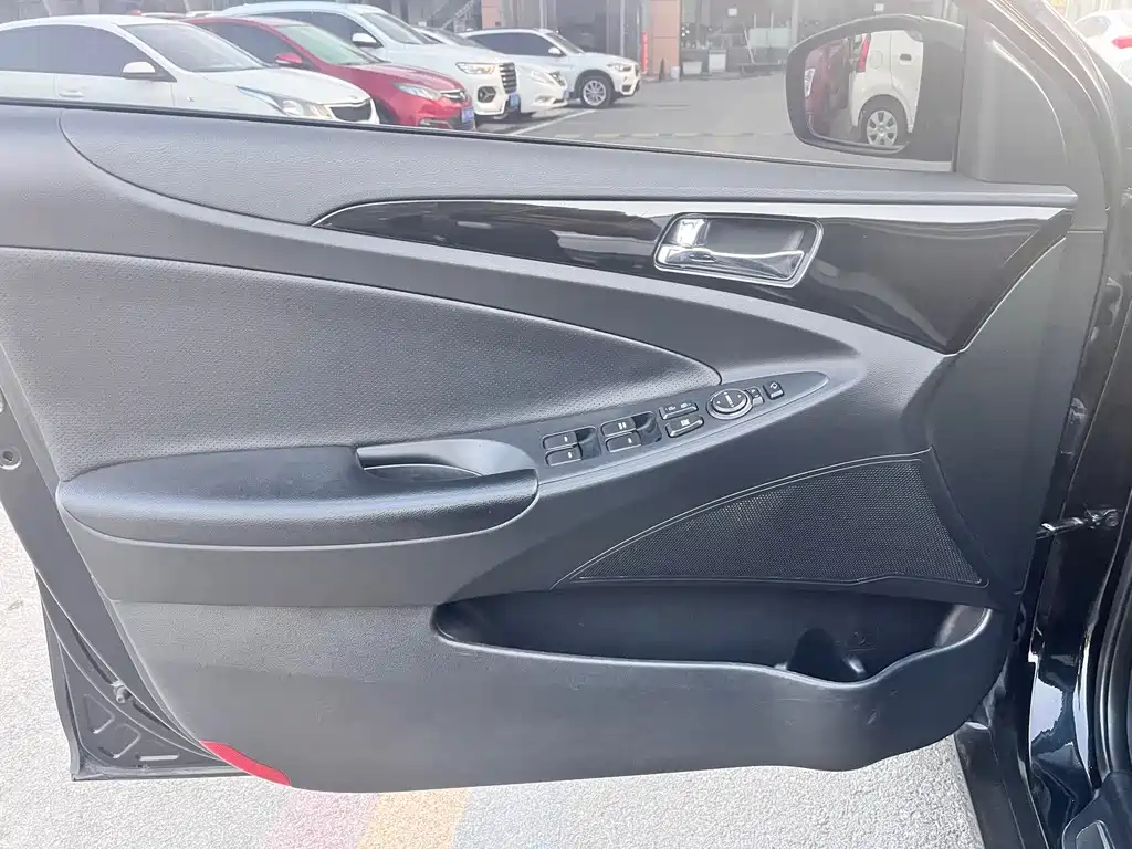 HYUNDAI SONATA 2016