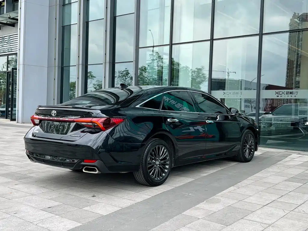 TOYOTA AVALON 2020