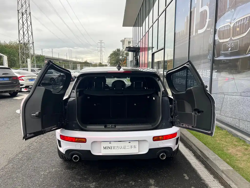 MINI CLUBMAN 2020