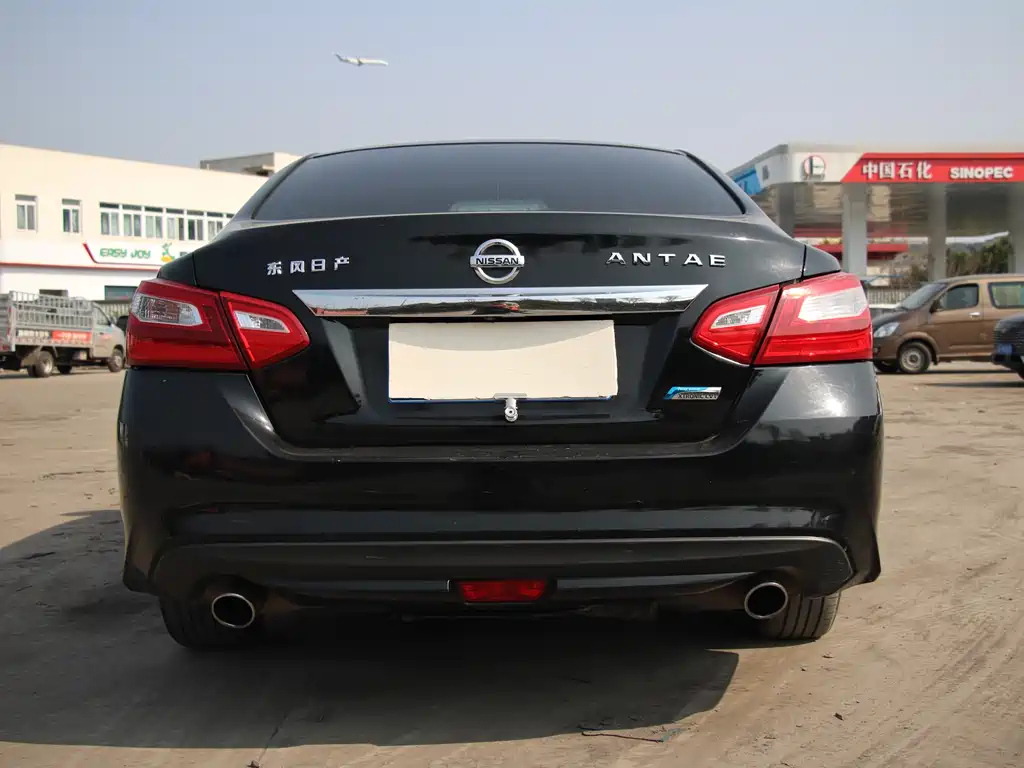 NISSAN TEANA 2018