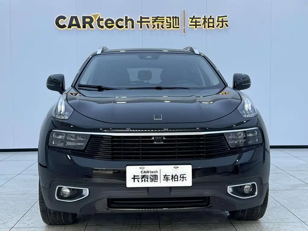 LYNK&CO 01 2020