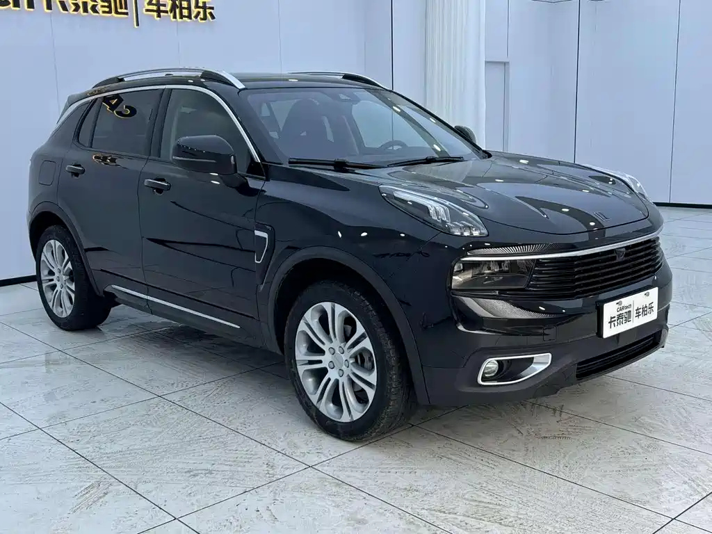 LYNK&CO 01 2020