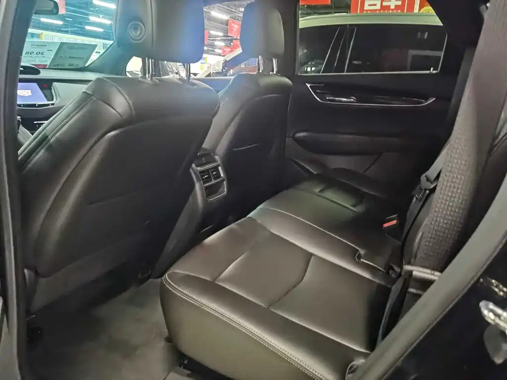CADILLAC XT5 2020