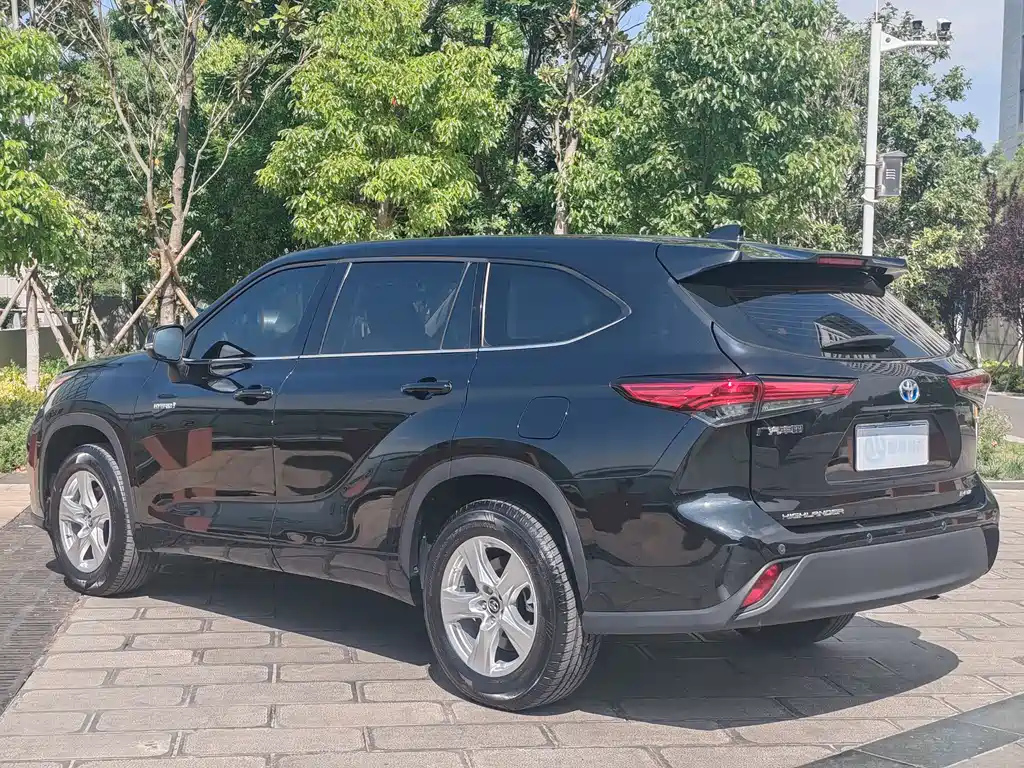 TOYOTA HIGHLANDER 2023