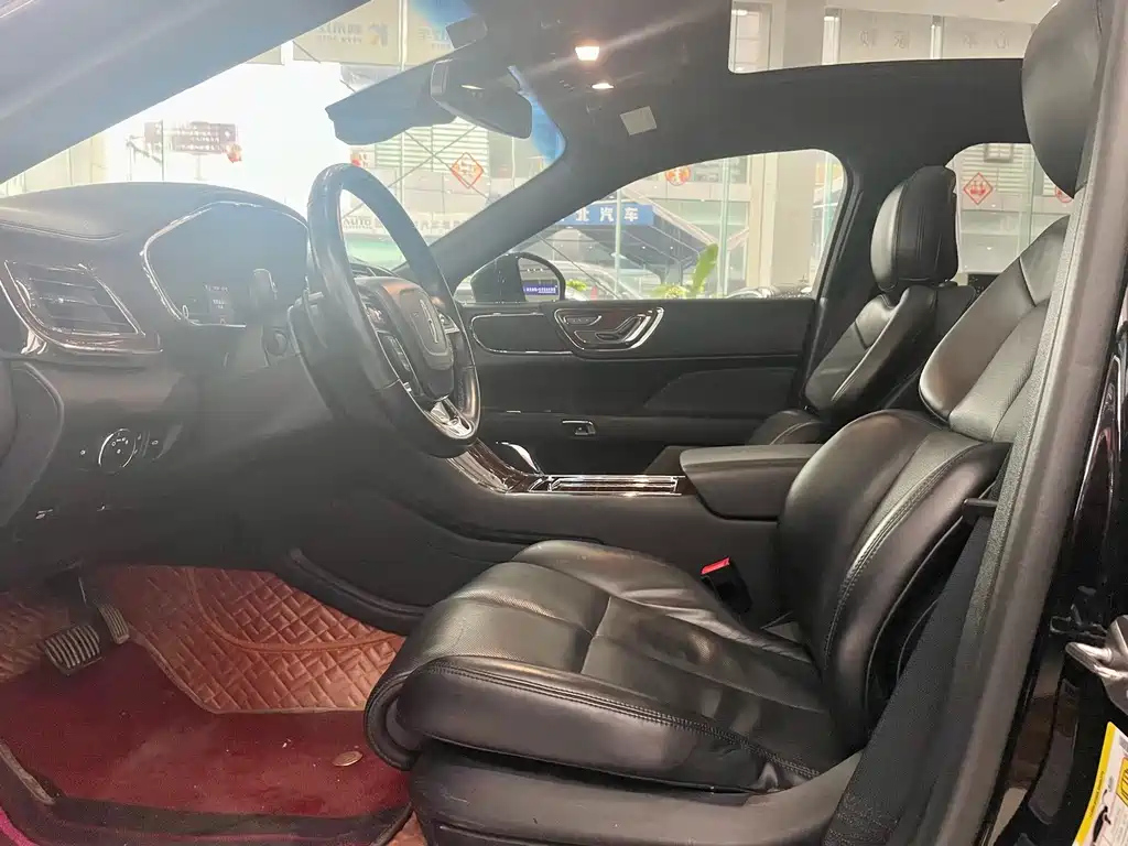 LINCOLN CONTINENTAL 2021