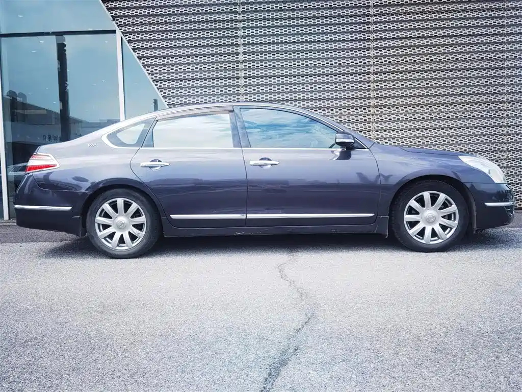 NISSAN TEANA 2009