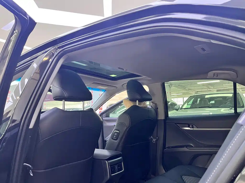 TOYOTA CAMRY 2022