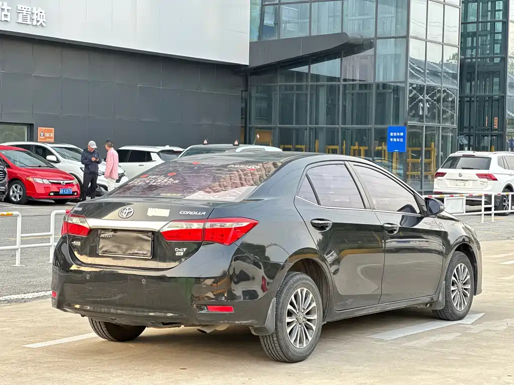 TOYOTA COROLLA 2017