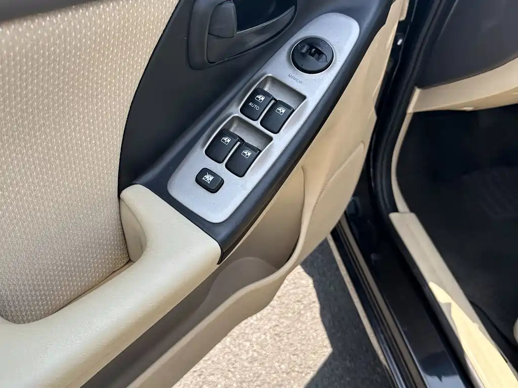 HYUNDAI ELANTRA 2010