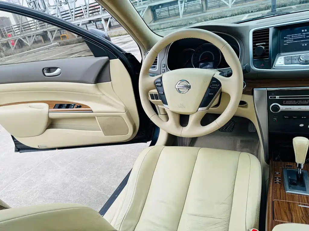 NISSAN TEANA 2012