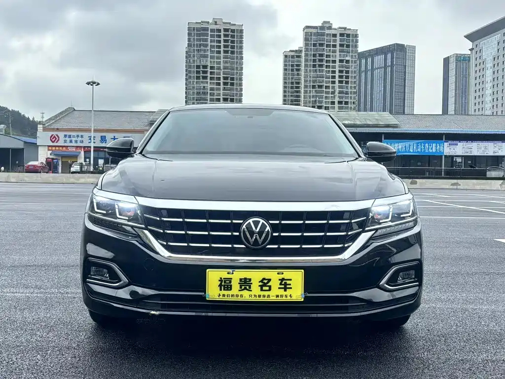 VOLKSWAGEN PASSAT 2020