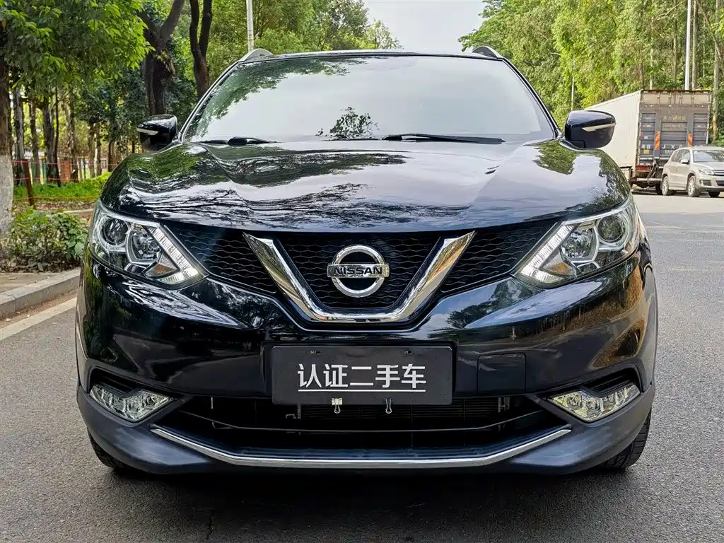 NISSAN QASHQAI 2018