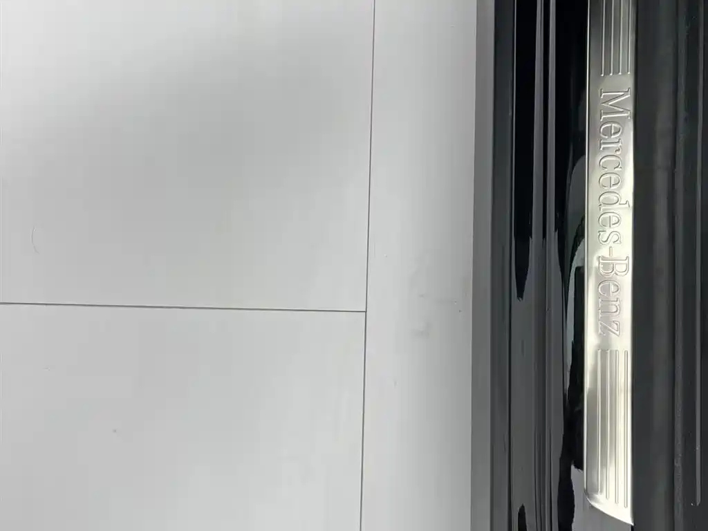 MERCEDES BENZ GLB 2021