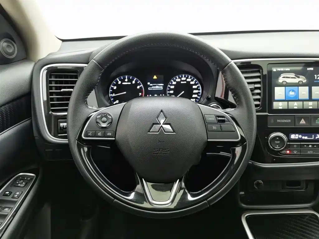 MITSUBISHI OUTLANDER 2022