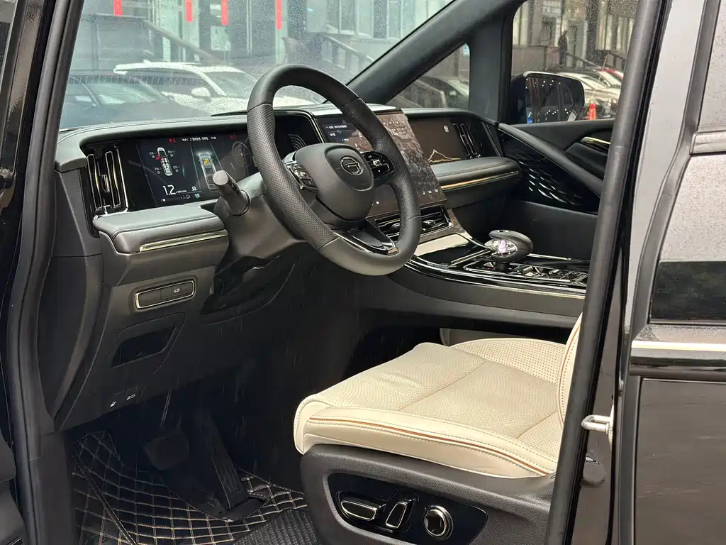 TRUMPCHI M8 2023