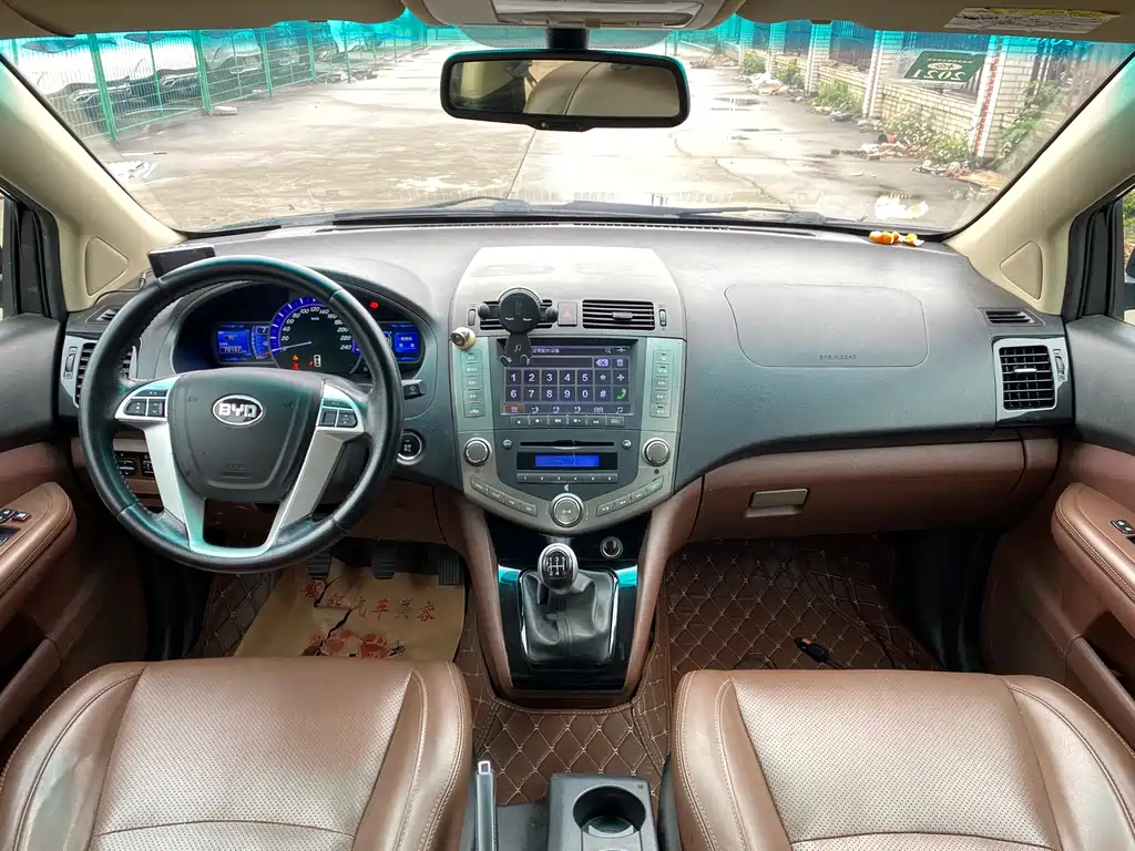 BYD S6 2015