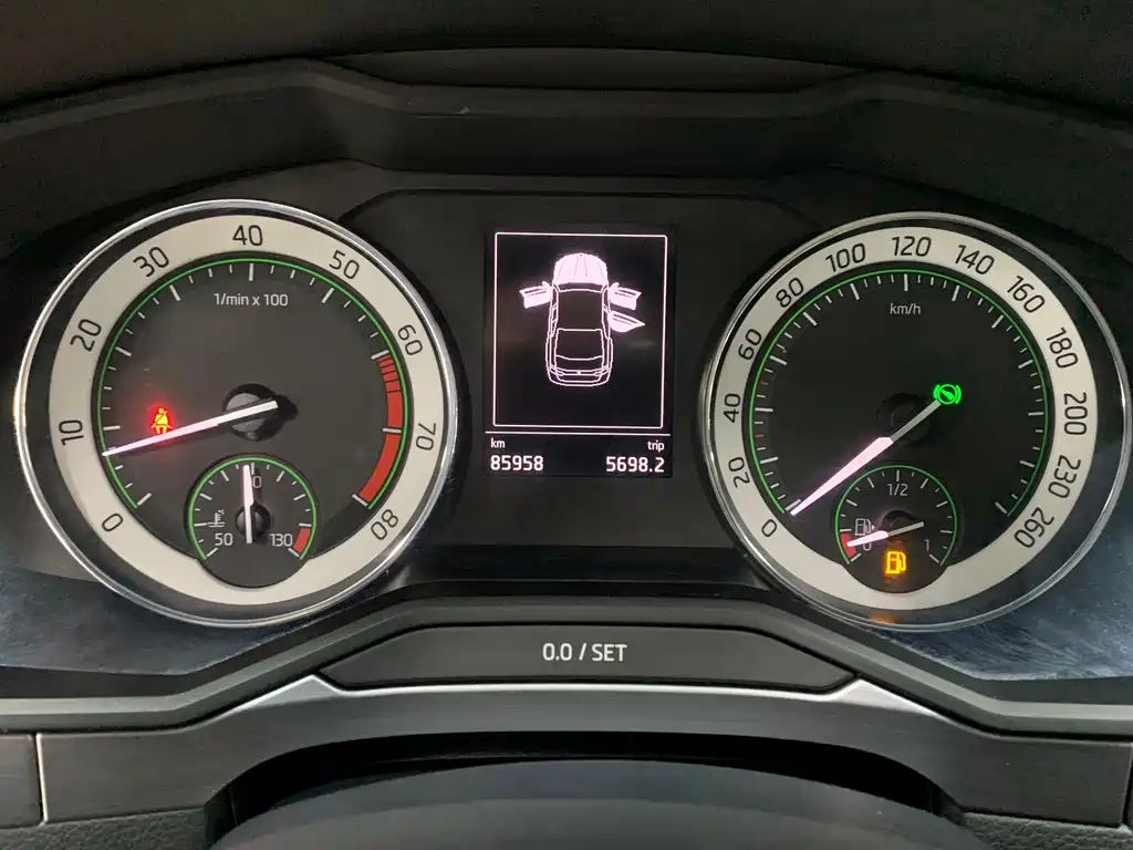 SKODA SUPERB 2017