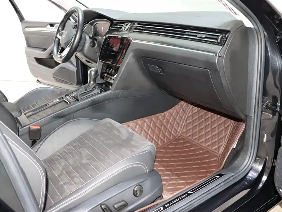 VOLKSWAGEN MAGOTAN 2021