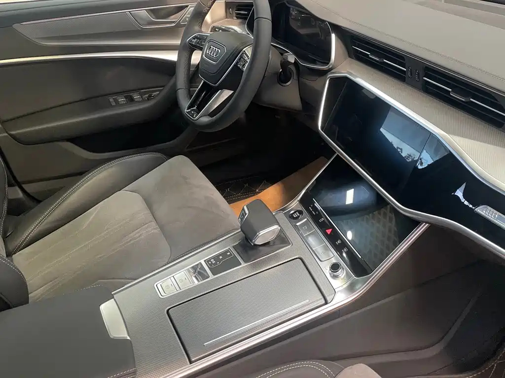 AUDI A6L 2024