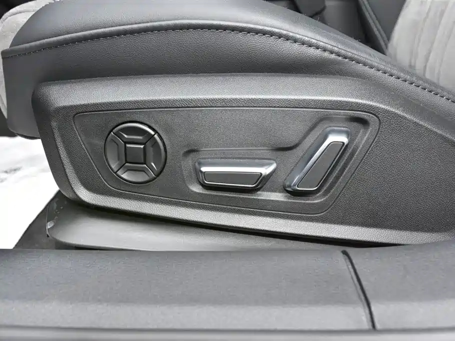 AUDI A6L 2023