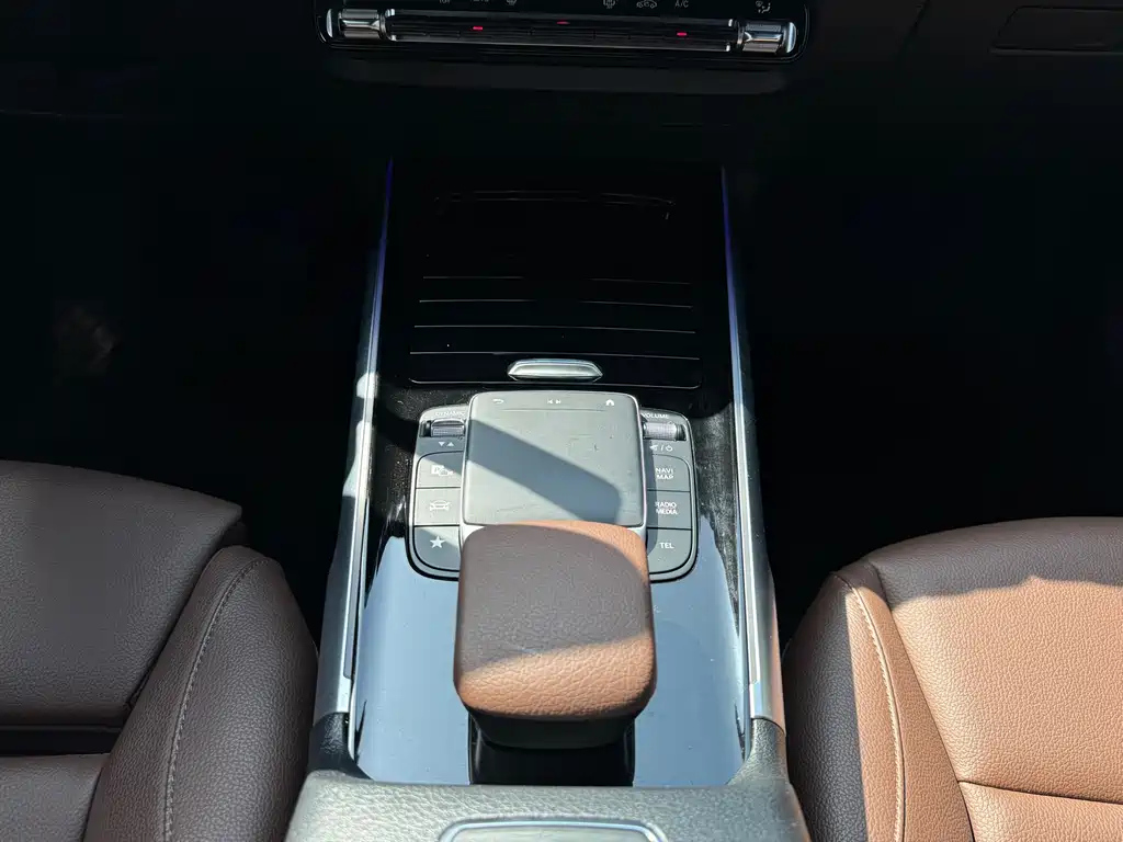 MERCEDES BENZ GLB 2022
