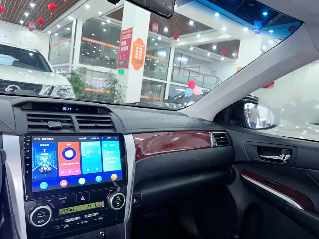 TOYOTA CAMRY 2014
