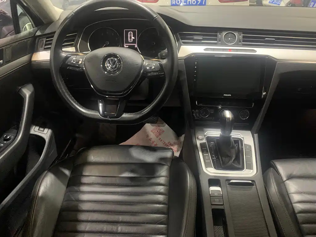 VOLKSWAGEN MAGOTAN 2017