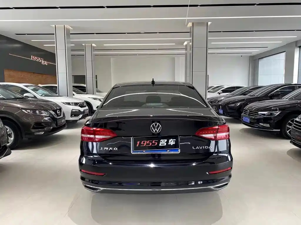 VOLKSWAGEN LAVIDA 2020