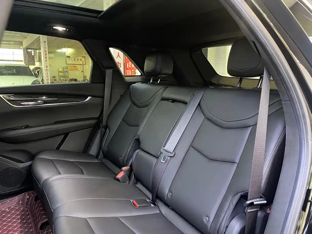 CADILLAC XT5 2022