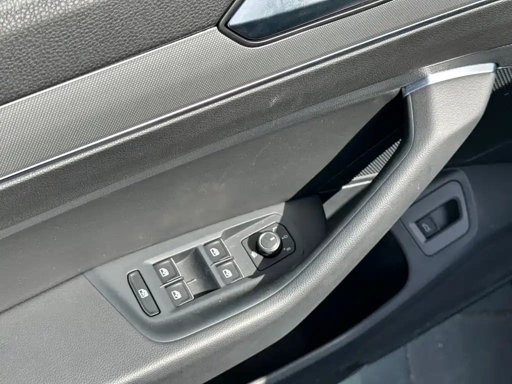 VOLKSWAGEN MAGOTAN 2024