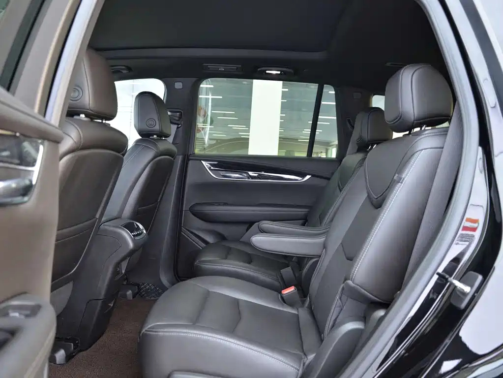 CADILLAC XT6 2021