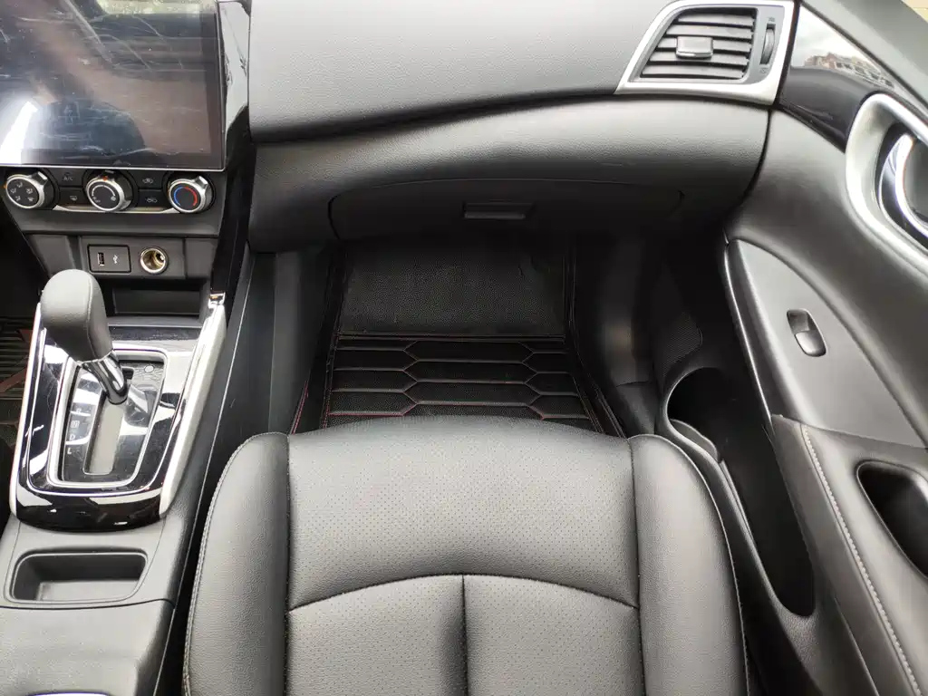 NISSAN SYLPHY 2023