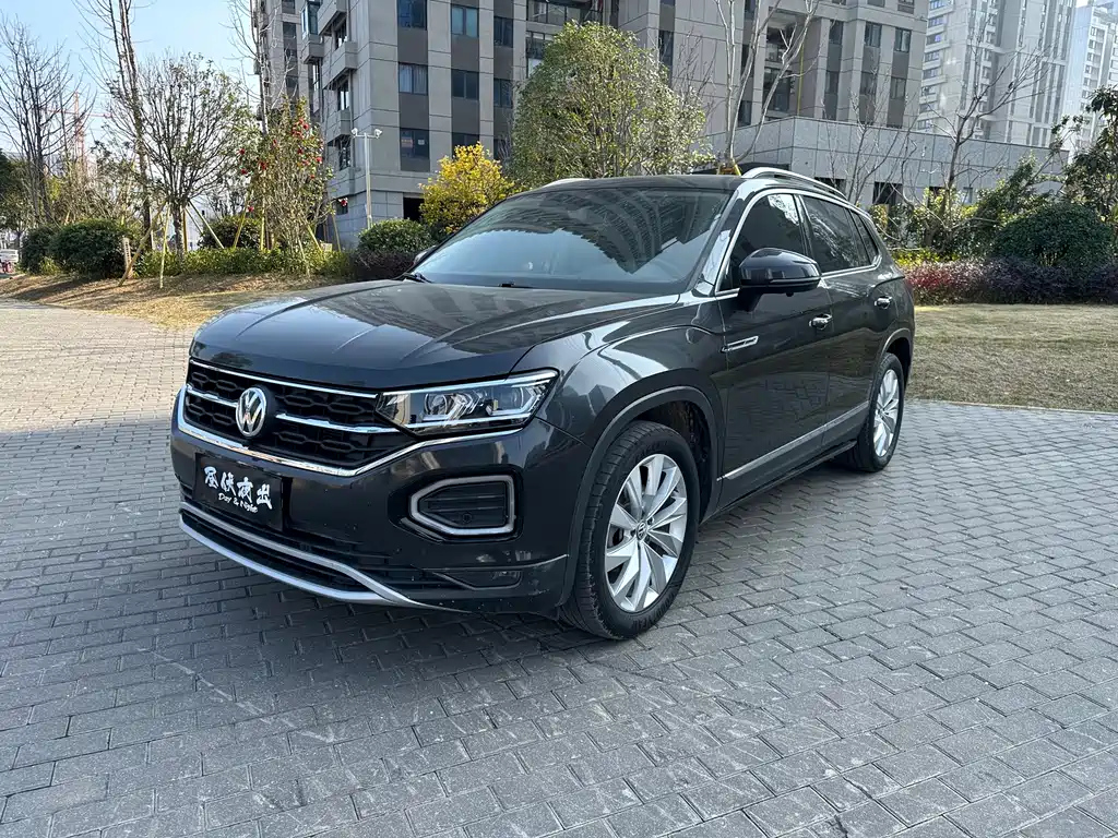 VOLKSWAGEN TAYRON 2020