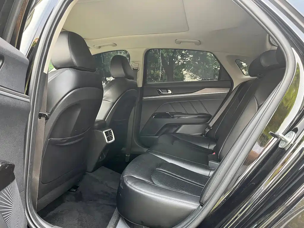 KIA K5 2021