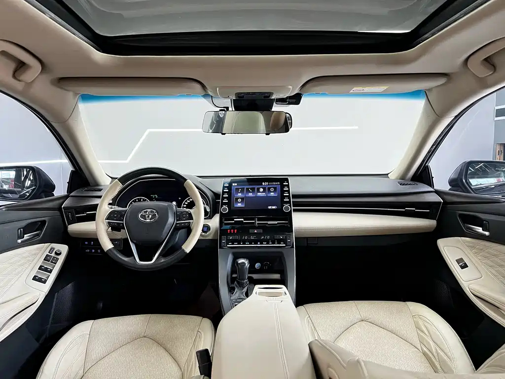 TOYOTA AVALON 2020