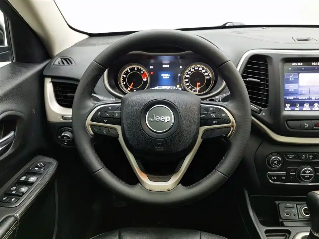 JEEP CHEROKEE 2017