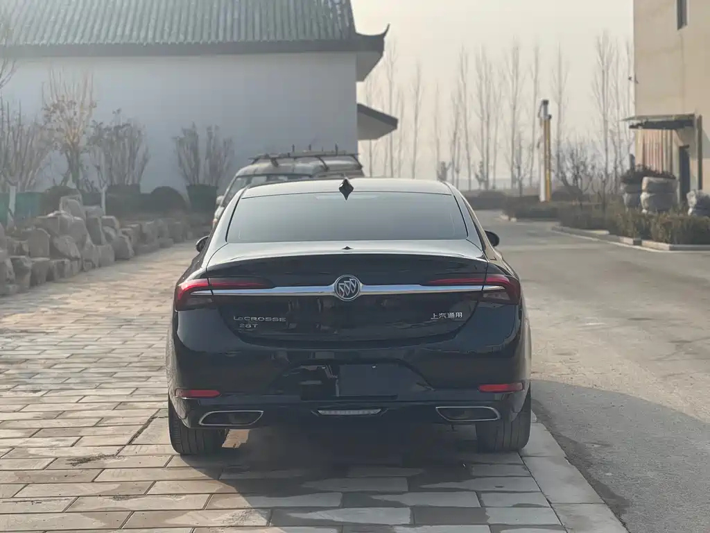 BUICK LACROSSE 2020