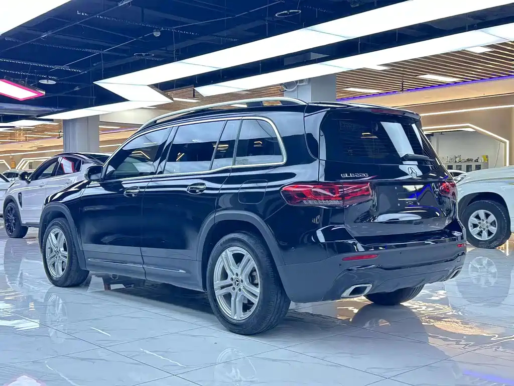 MERCEDES BENZ GLB 2022