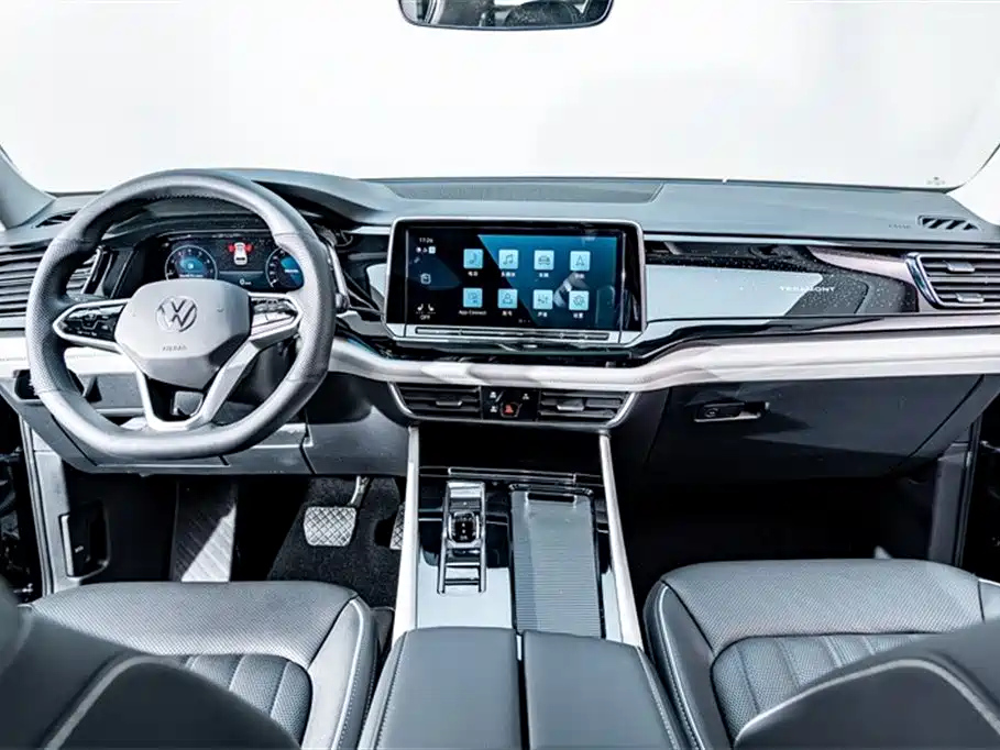VOLKSWAGEN TOURAN 2022