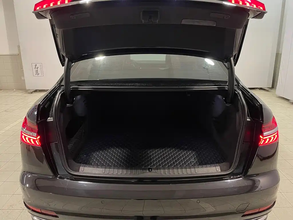 AUDI A6L 2020