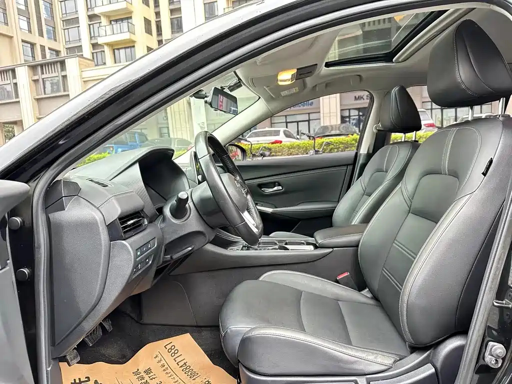 NISSAN SYLPHY 2019