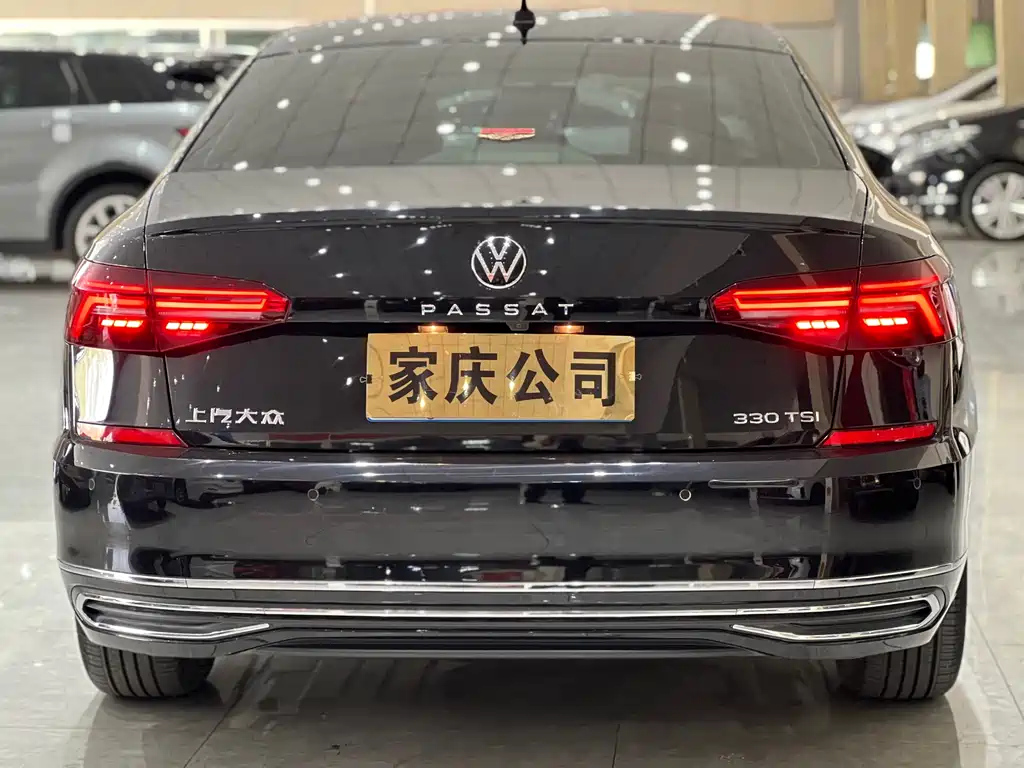 VOLKSWAGEN PASSAT 2021