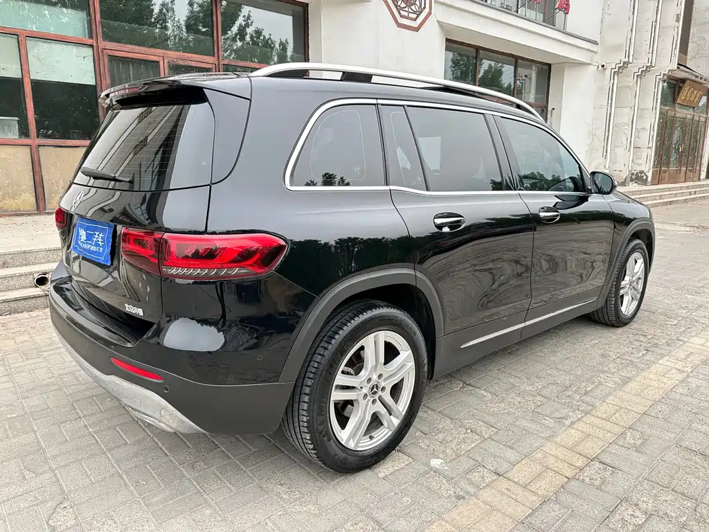 MERCEDES BENZ GLB 2021