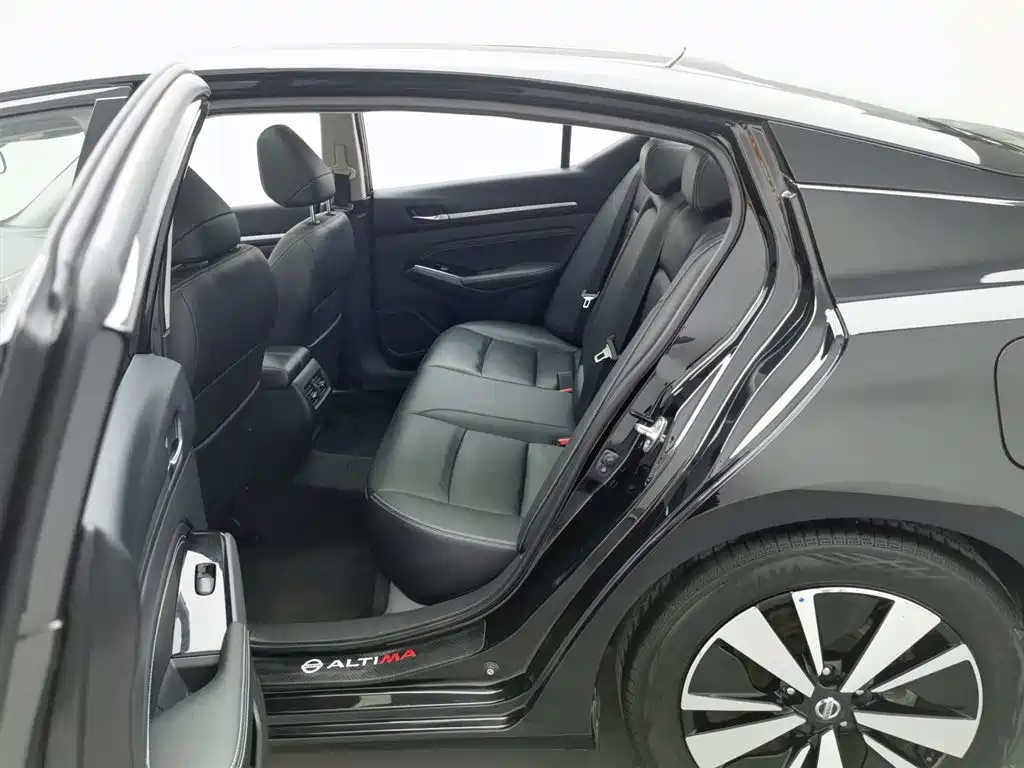 NISSAN TEANA 2021
