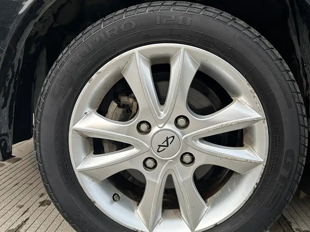 CHERY E5 2014