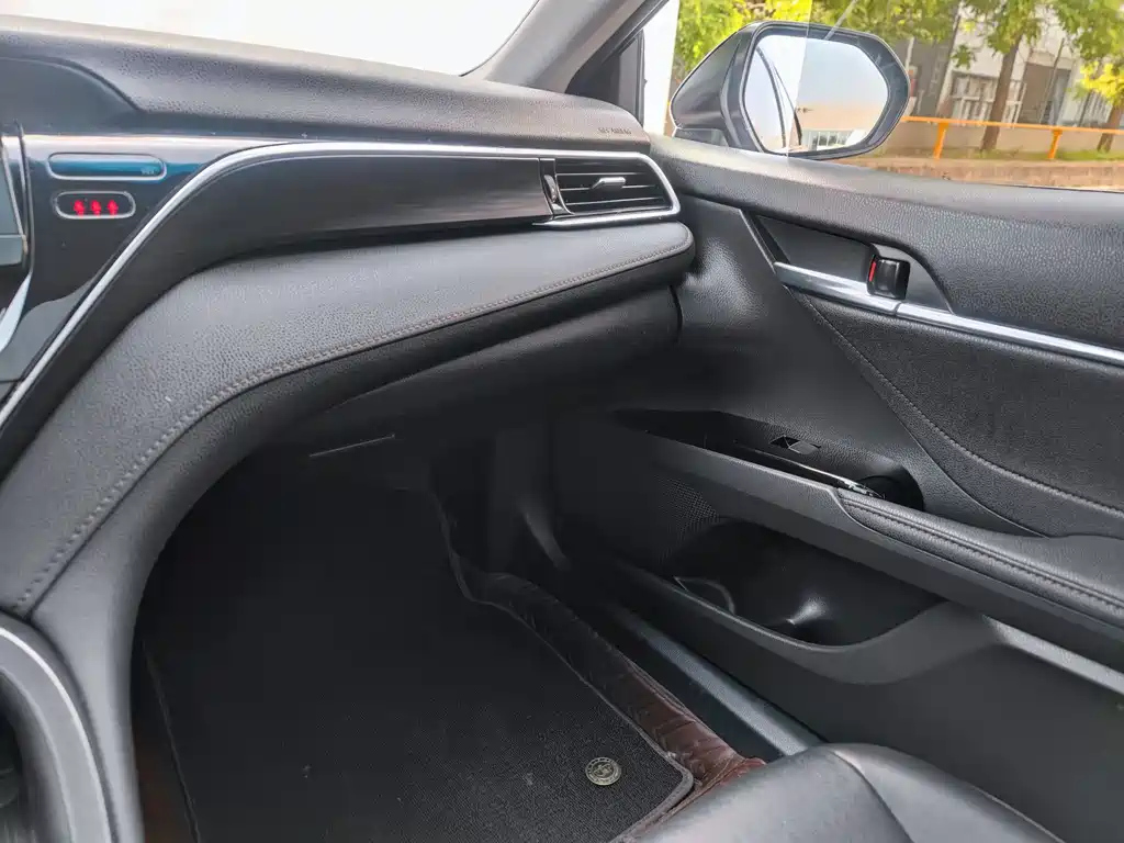 TOYOTA CAMRY 2022