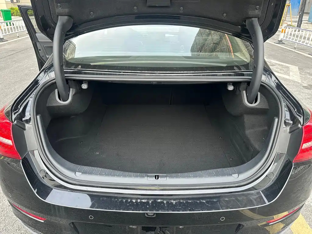 HONGQI H5 2020