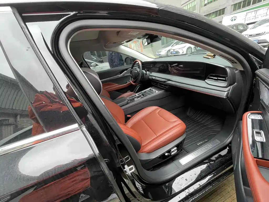 LINCOLN Z 2023