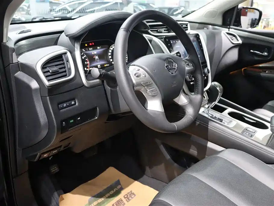 NISSAN MURANO 2022