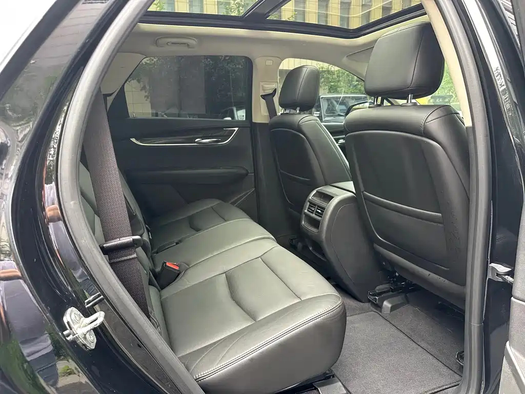 CADILLAC XT5 2018